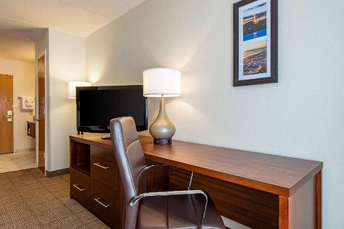 Comfort Inn Kissimmee image 20